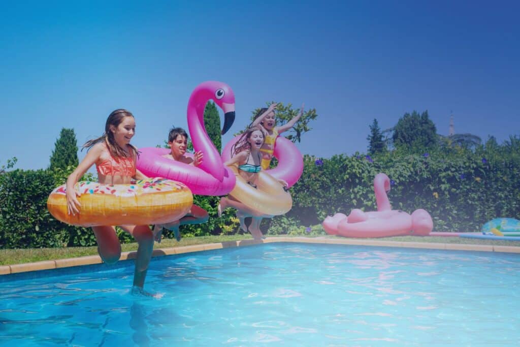 why is my pool water cloudy